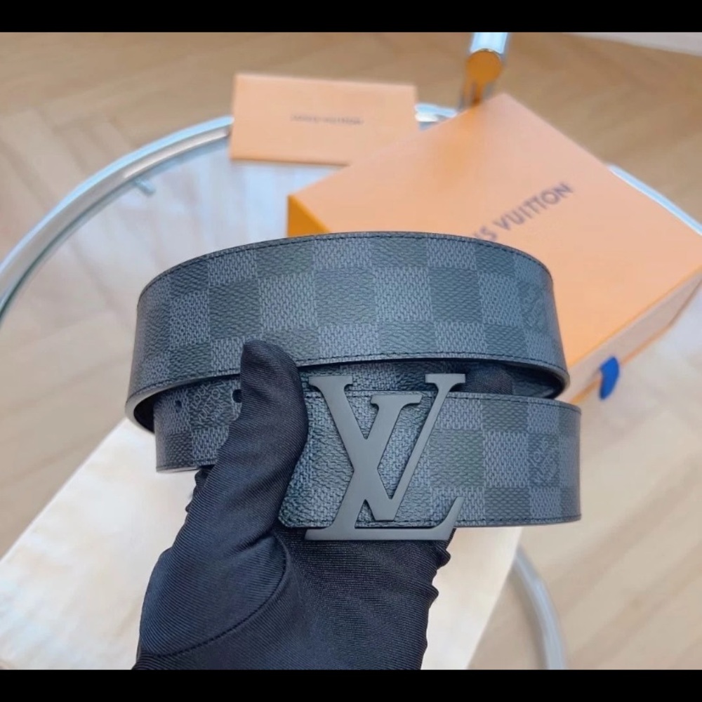 Louis Vuitton Gray Checkered Men's Belt